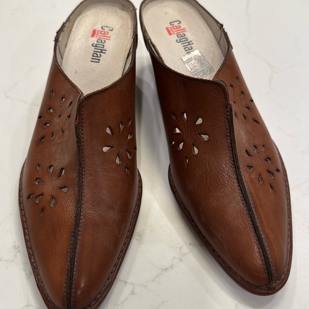 CallagHan Leather Shoes Size 6.5